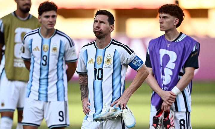 Chỉ 1 câu của Messi khiến dân mạng sôi sục 'thuyết âm mưu', sự thật là gì? messi argentina 2 07233149 - Chỉ 1 câu của Messi khiến dân mạng sôi sục 'thuyết âm mưu', sự thật là gì?